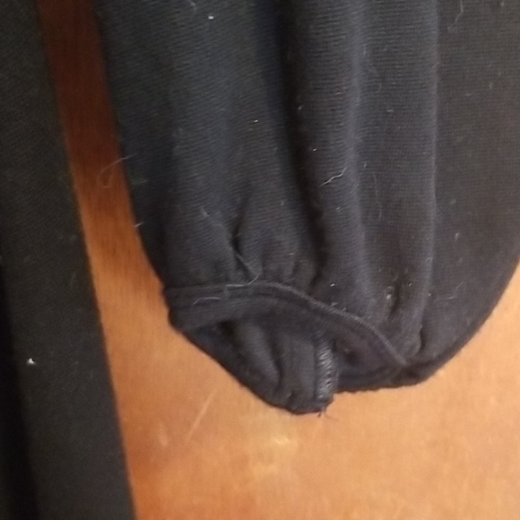 Black jersey knit dress by Karen Kane.  Sz S - Picture 4 of 5